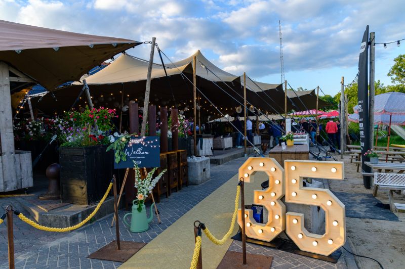 oco jubileumfeest gouden loper
